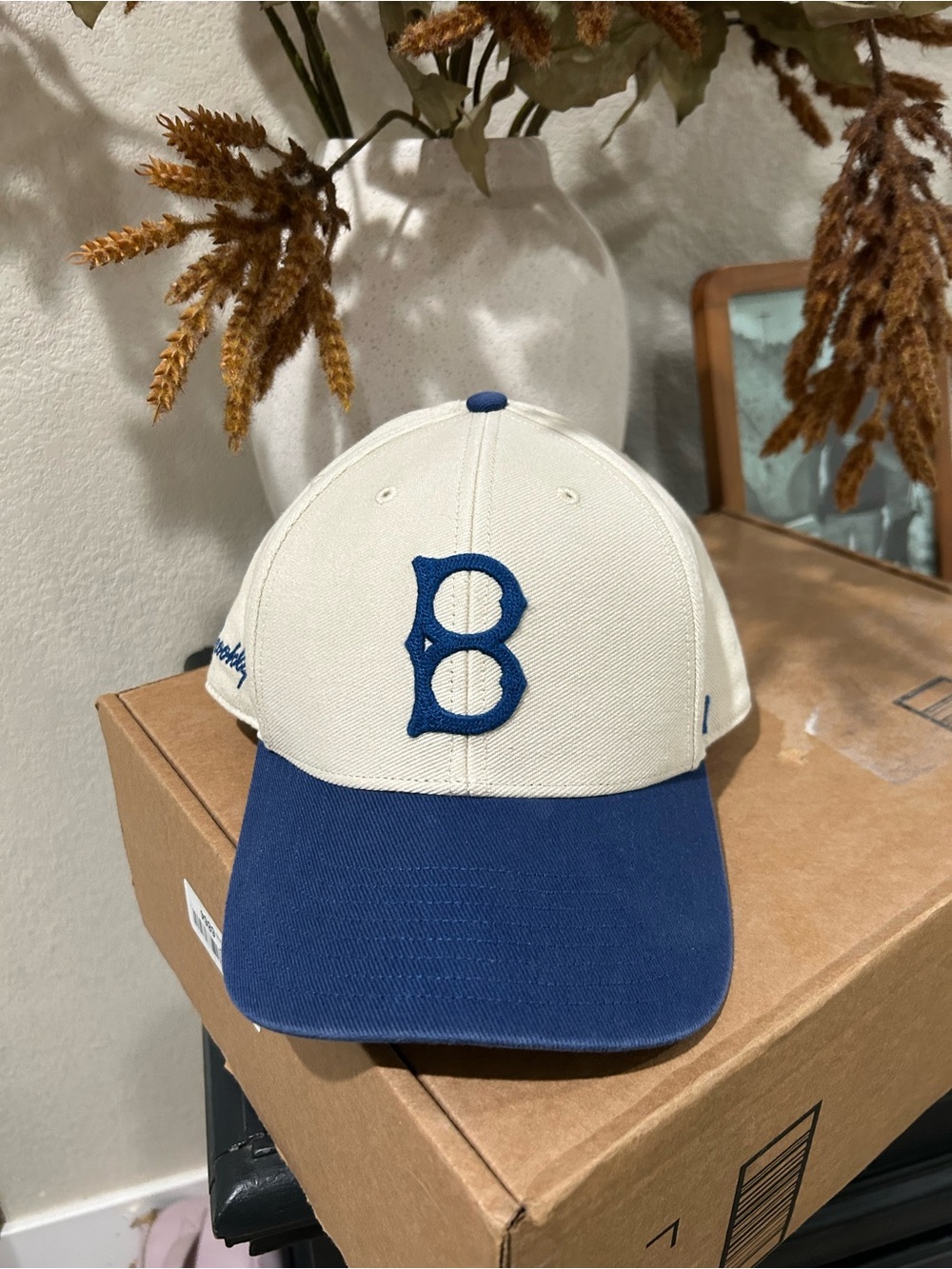 Brooklyn Dodgers 47 Cream and Blue Baseball Cap with 'B' Logo New!